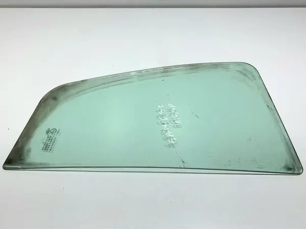 Geam usa fix dreapta spate Dacia Sandero Stepway 2 (2012-2017)