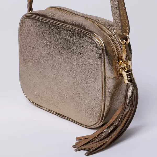 Geanta crossbody aurie inchis din piele naturala, cu ciucure din piele