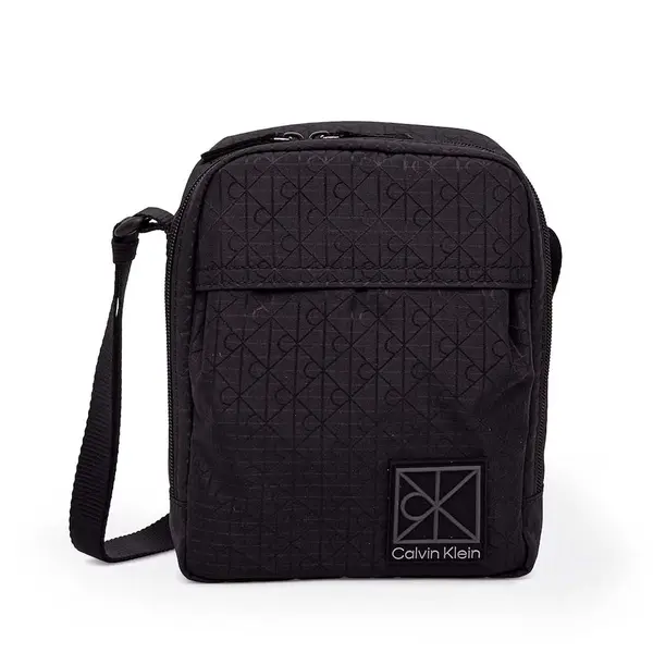 Geantă crossbody bărbați Calvin Klein neagră cu logo 3101BGEA3303N