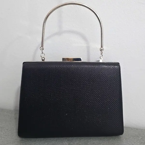 Geanta de ocazie, SYLVI, tip clutch, cu lant detasabil argintiu si piele ecologica, Negru
