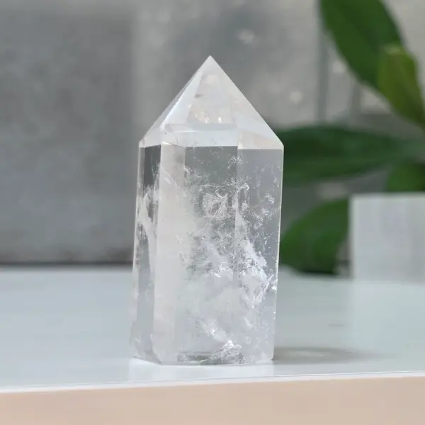 Generator/ varf cuart de stanca cristal incolor ICY 23