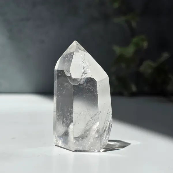 Generator/ varf cuart de stanca cristal incolor ICY 78