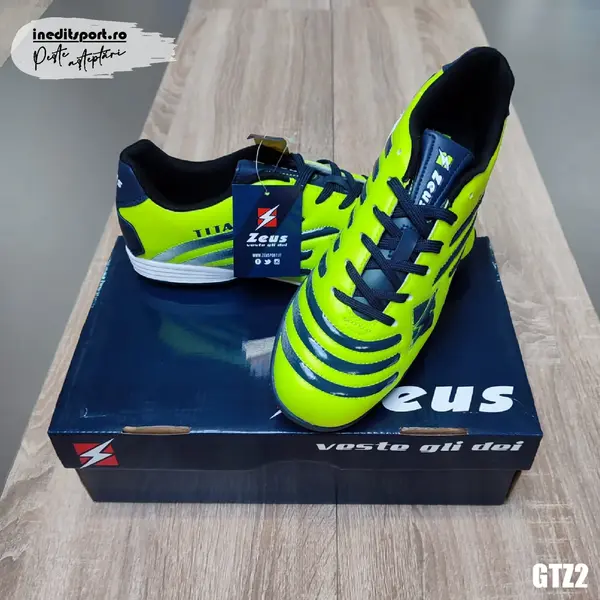 Ghete Fotbal TITAN TURF Zeus GTZ2 42