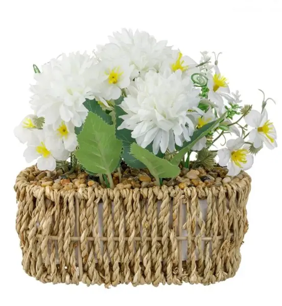 Ghiveci decorativ din rafie cu flori albe artificiale,18x8x21 cm