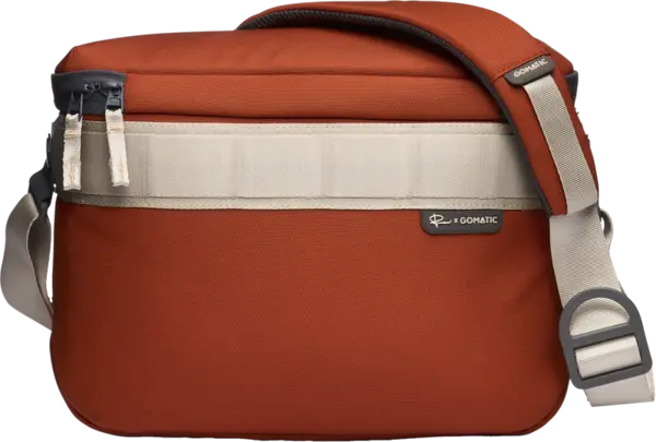 Gomatic Peter McKinnon Luma Camera Sling 12L, Rust, Geanta de umar aparat foto si obiective