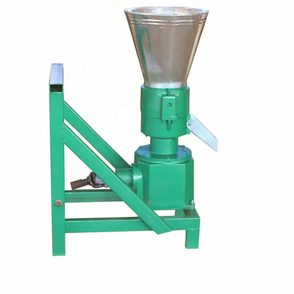 Granulator furaje KL-150 PTO prndere la tractor cu 3 matrite, 150-200 Kg/h, Putere recomandata: 15 CP