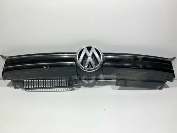 Grila centrala radiator Volkswagen Golf 6 (2008-2013)