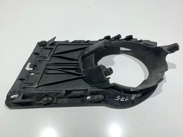 Grila proiector dreapta 5N0853666A Volkswagen Tiguan (2007-2011)