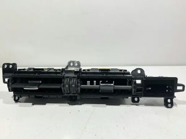 Grila ventilatie bord centrala 55670-02400 Toyota Corolla (2012-2018)