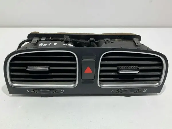 Grila ventilatie bord centrala 5K0815736D Volkswagen Golf 6 (2008-2013)