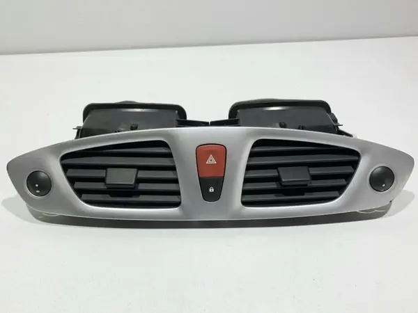 Grila ventilatie bord centrala 682600031R Renault Scenic 3 (2009-2011)