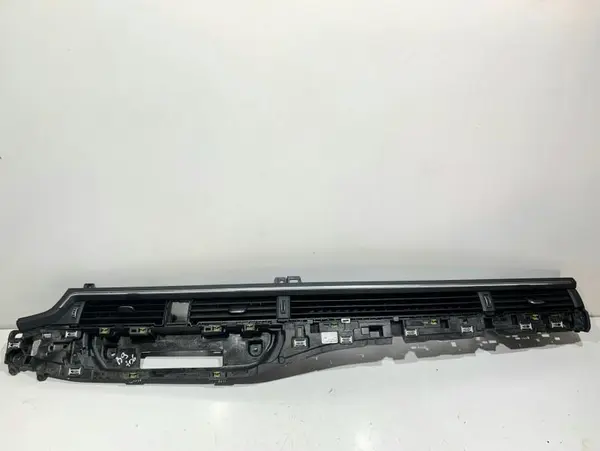 Grila ventilatie bord centrala 8W1820902D Audi A4 (2015-2019) [8W2, B9]