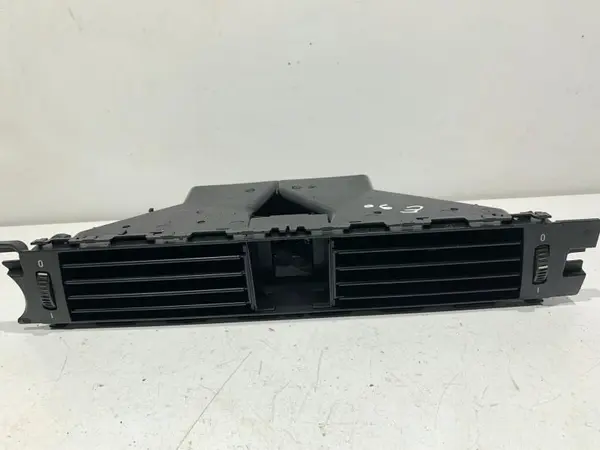 Grila ventilatie bord centrala 9130464 BMW Seria 3 (2006-2012) [E92]