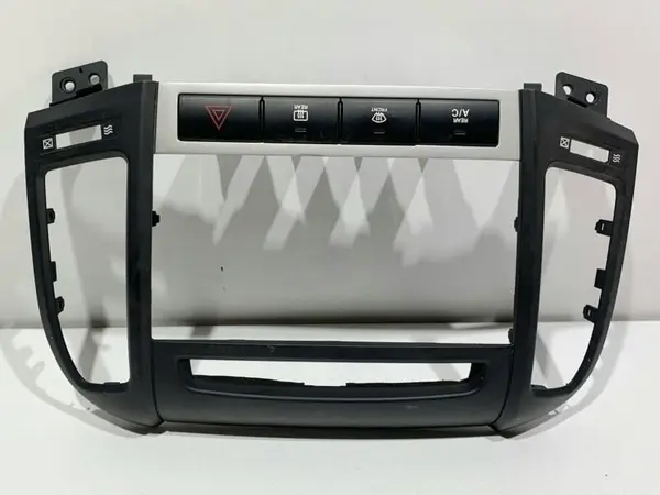 Grila ventilatie bord centrala 97420-2B900 Hyundai Santa Fe 2 (2006-2012)