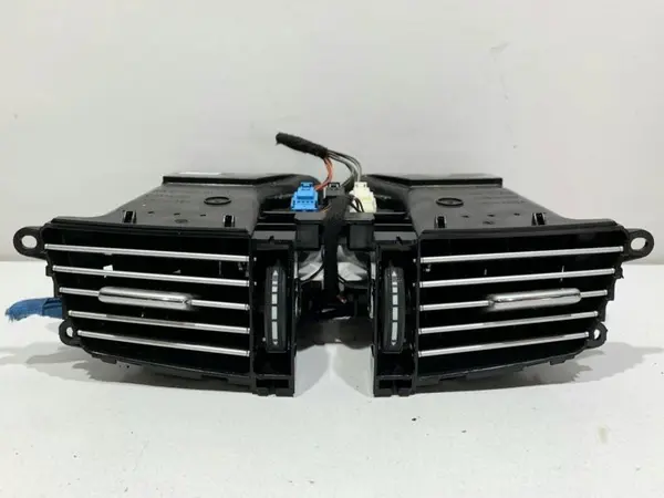 Grila ventilatie bord centrala A2128302854 Mercedes E-Class (2009-2016) [W212]