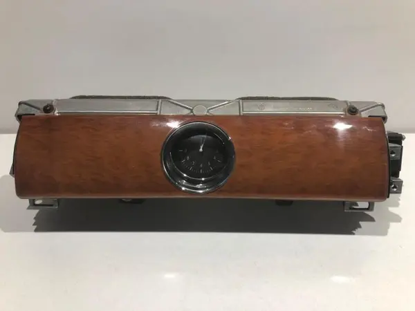 Grila ventilatie bord centrala cu ceas 3d1853578b Volkswagen Phaeton (2002-2010)