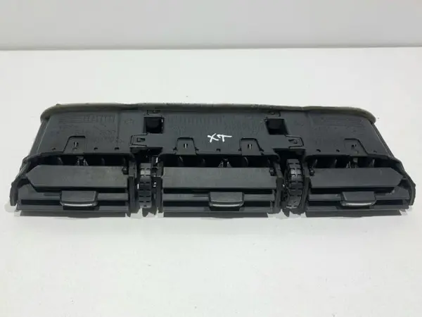 Grila ventilatie bord centrala E571-5161500 Nissan X-Trail (2001-2007)