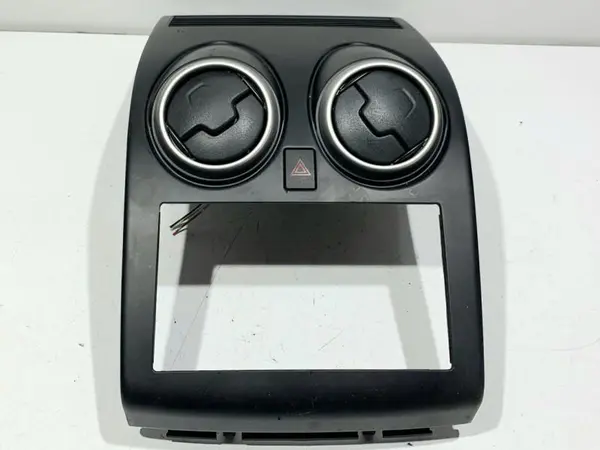 Grila ventilatie bord centrala P10331A77100 Nissan Qashqai (2007-2010) [J10]