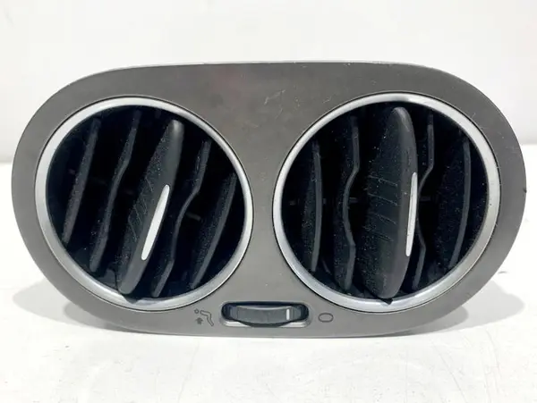 Grila ventilatie dreapta fata 5M0819710 Volkswagen Golf 5 Plus (2004-2008)