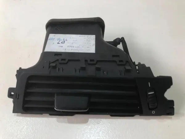 Grila ventilatie dreapta fata 9151168 BMW Seria 3 (2005-2012) [E90]