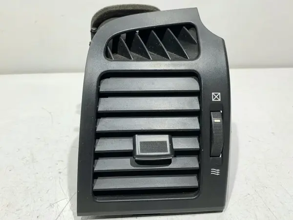Grila ventilatie dreapta fata Chevrolet Captiva (2006-2010) [C100, C140]