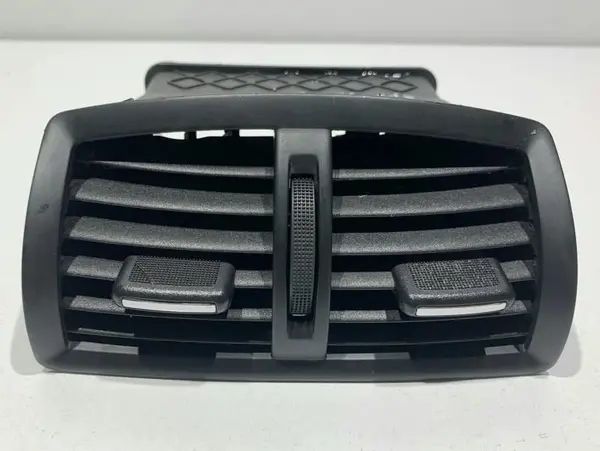 Grila ventilatie spate 20959928 Opel Insignia A (2008-2013)