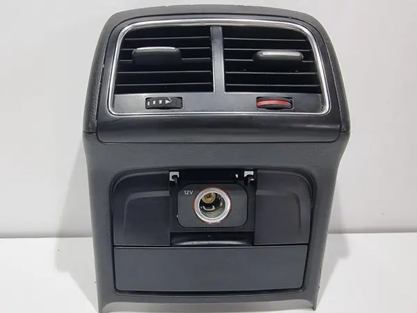Grila ventilatie spate si bricheta 8K0819203D Audi A5 (2007-2011) [8T3]