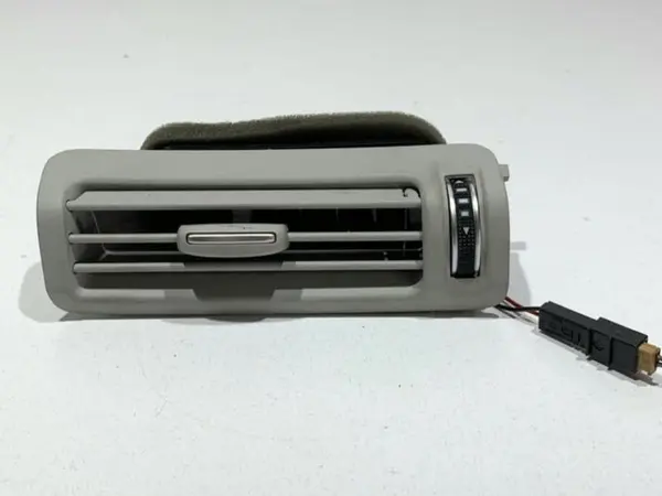 Grila ventilatie stanga fata 4G0819209E Audi A6 (2010-2018) [4G2, C7]