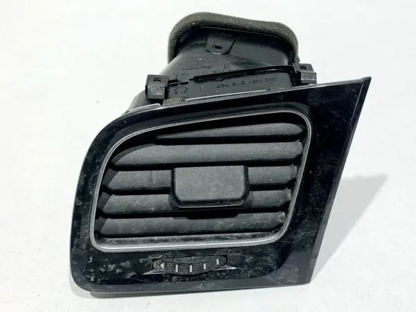Grila ventilatie stanga fata 5G1819247B Volkswagen Golf 7 facelift (2017-2020)