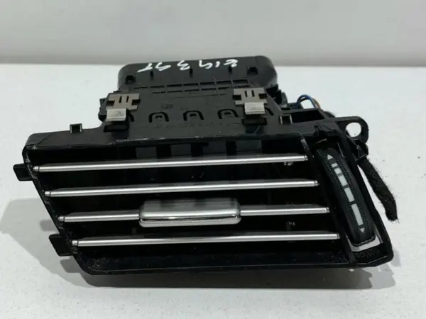 Grila ventilatie stanga fata A2128302654 Mercedes E-Class (2009-2016) [W212]