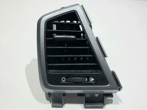 Grila ventilatie stanga fata D7974-80000 Hyundai Tucson 3 (2015-2018)