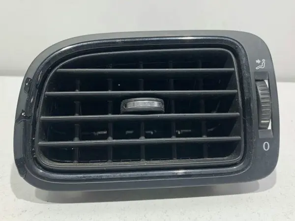 Grila ventilatie stanga fata Volkswagen Polo 5 (2009-2017)[6R]