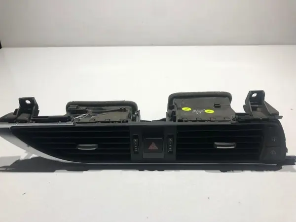 Grile aerisire bord volan dreapta 4g2820951 Audi A7 (2010-2018) [4g]