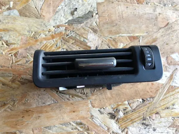 Grile ventilatie stanga 4l0819209 Audi Q7 facelift (2010-2015) [4L]