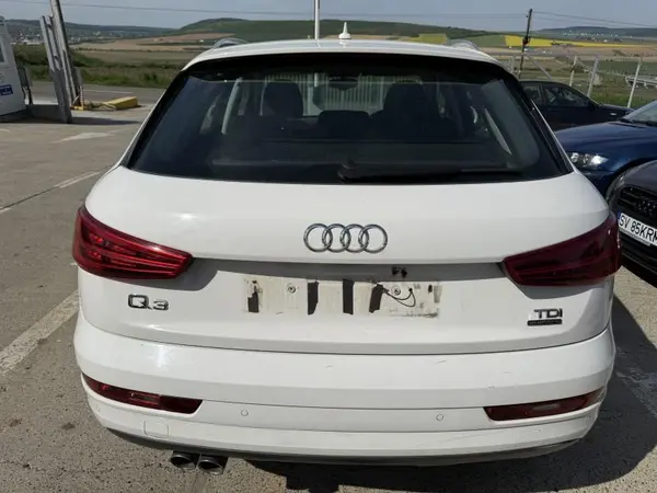 Haion cu luneta culoare alb - lb9a Audi Q3 (2011-2017) [8U]