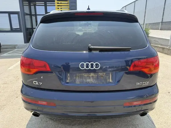 Haion cu luneta culoare albastra - lz5e Audi Q7 (2006-2010) [4L]