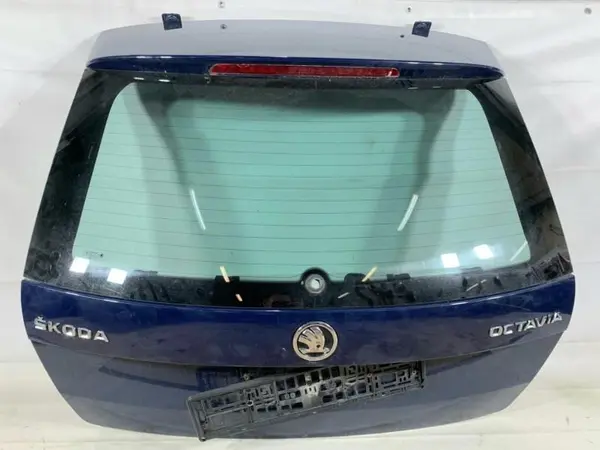 Haion cu luneta culoare albastru - lf5a Skoda Octavia 3 (2013-2017 )