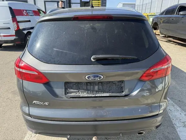 Haion cu luneta culoare gri - magnetic Ford Focus 3 facelift (2013-2018)