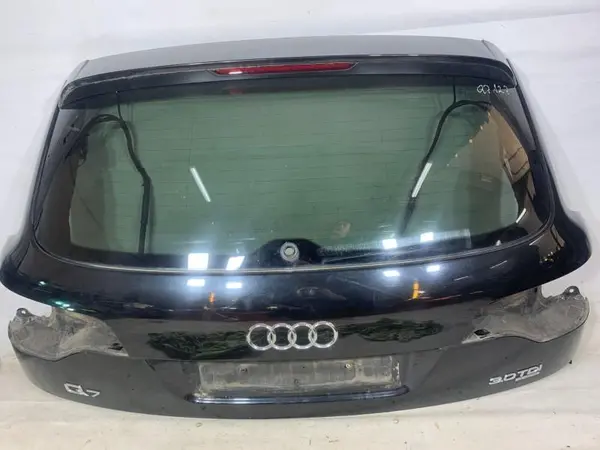 Haion cu luneta culoare negru - lz9y Audi Q7 facelift (2010-2015) [4L]