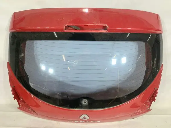 Haion cu luneta culoare rosie Renault Megane 3 facelift (2012-2016)