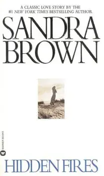 Hidden Fires (Large Type / Large Print), Paperback/Sandra Brown