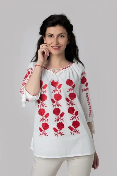 Ie traditionala alba cu motiv floral rosu Zoe