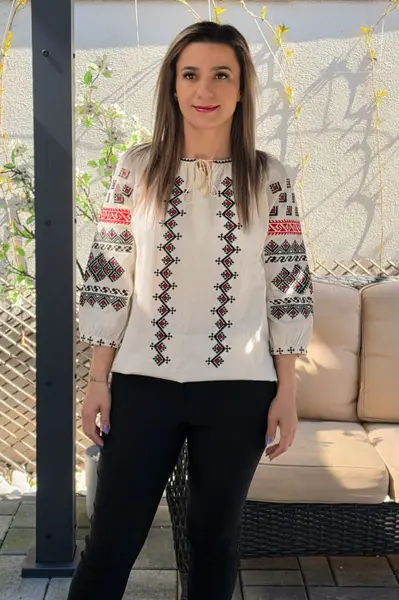Ie Traditionala Dimitra 2