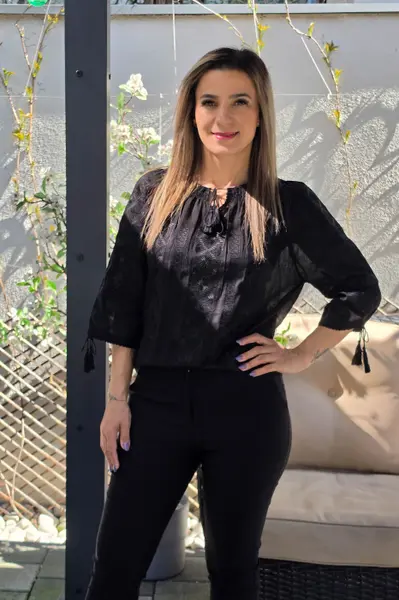 Ie Traditionala Fabiana 49