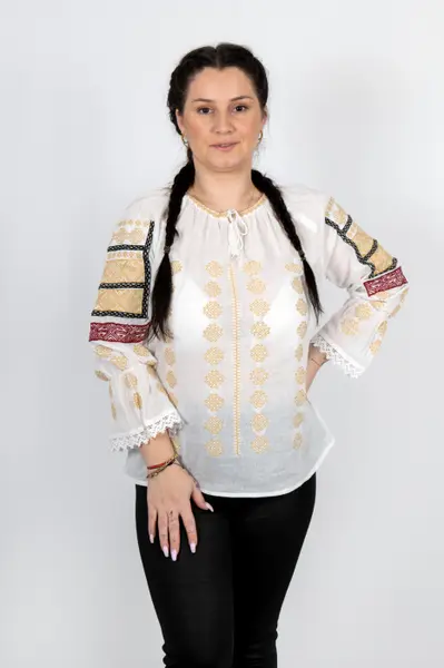 Ie Traditionala Gabriela 3