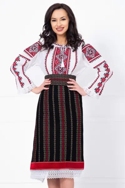 Ie traditionala Gineta cu broderie rosie inspirata din motive populare