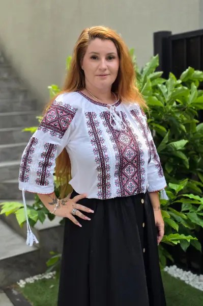 Ie Traditionala Roxana