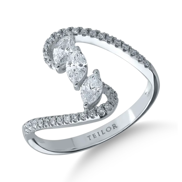Inel din aur alb cu diamante marquise si rotunde de 0.6ct