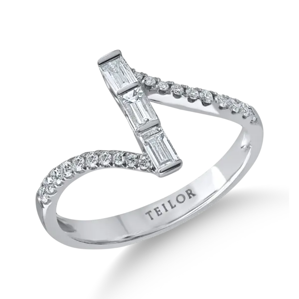 Inel geometric din aur alb cu diamante baguette de 0.27ct si diamante round de 0.18ct