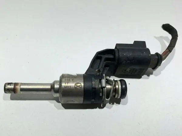 Injector 03C906036F Volkswagen Scirocco 3(2008-2014) 1.4 tsi Caxa